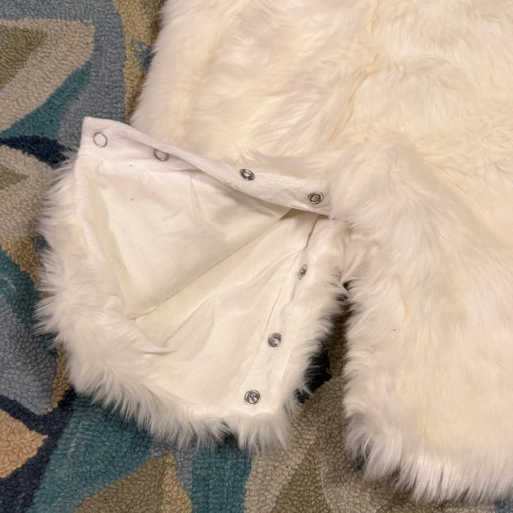 Pottery Barn Woodland Baby
Goat Costume - Picture 8 of 8